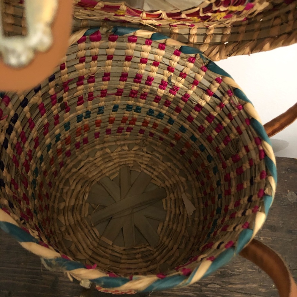 Vintage Colorful Basket Purse - Picture 4 of 8